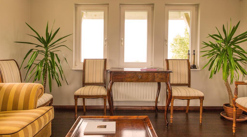 مينززدرويه Villa Modiva المظهر الخارجي الصورة
